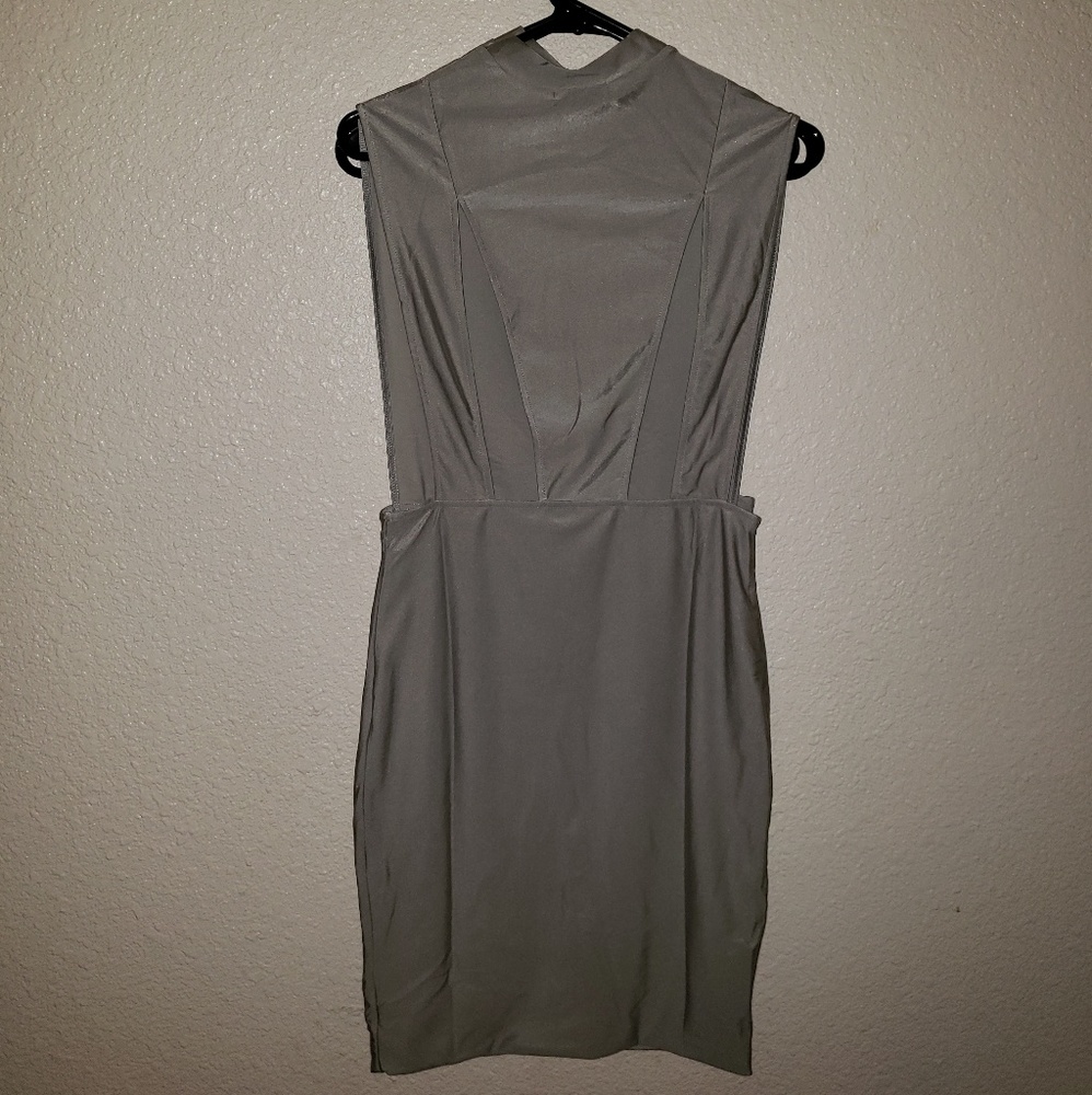 💥5/25$ Silver Gray Bodycon Dress - Picture 5 of 7
